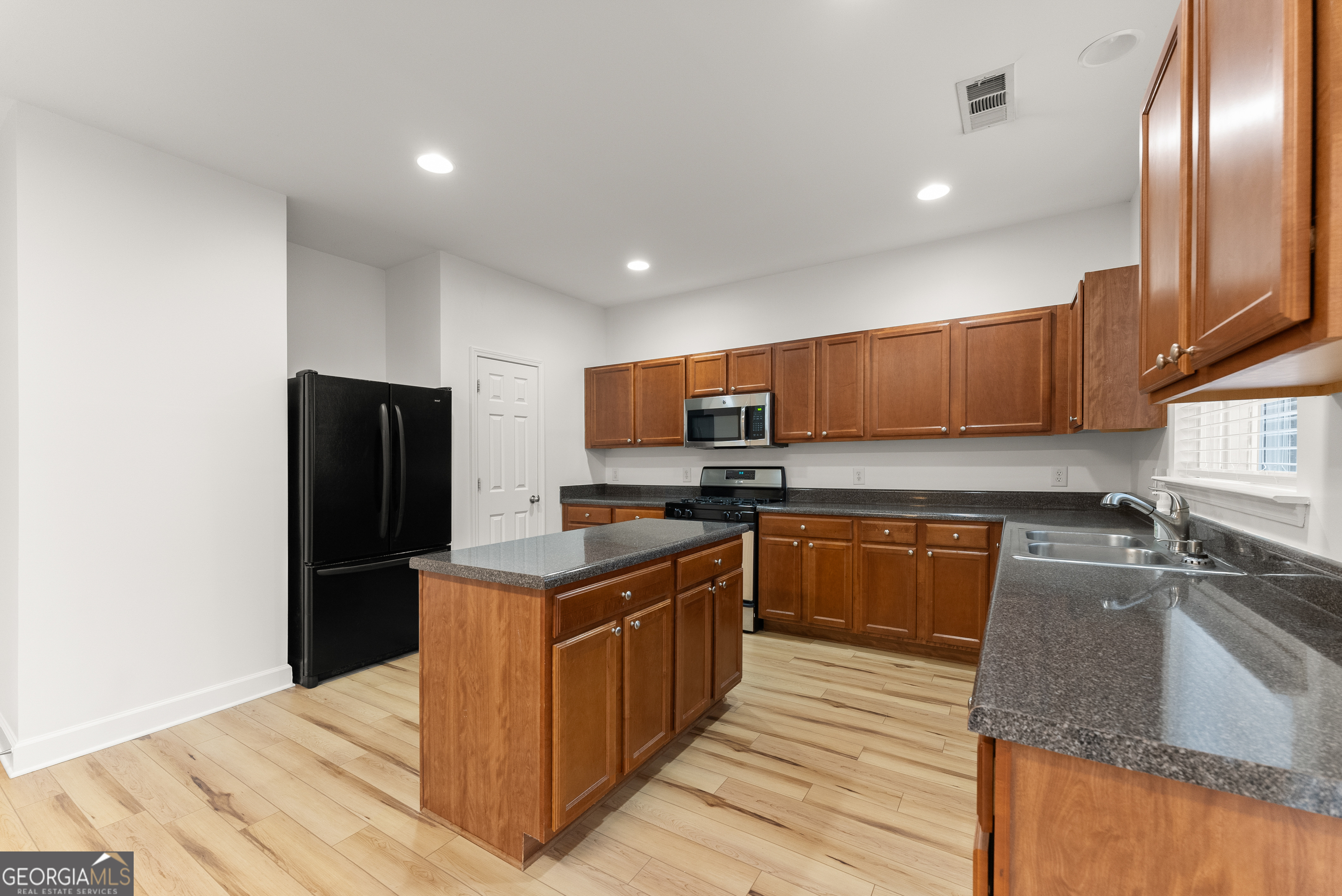 4015 New Salem Court Cumming GA 30040