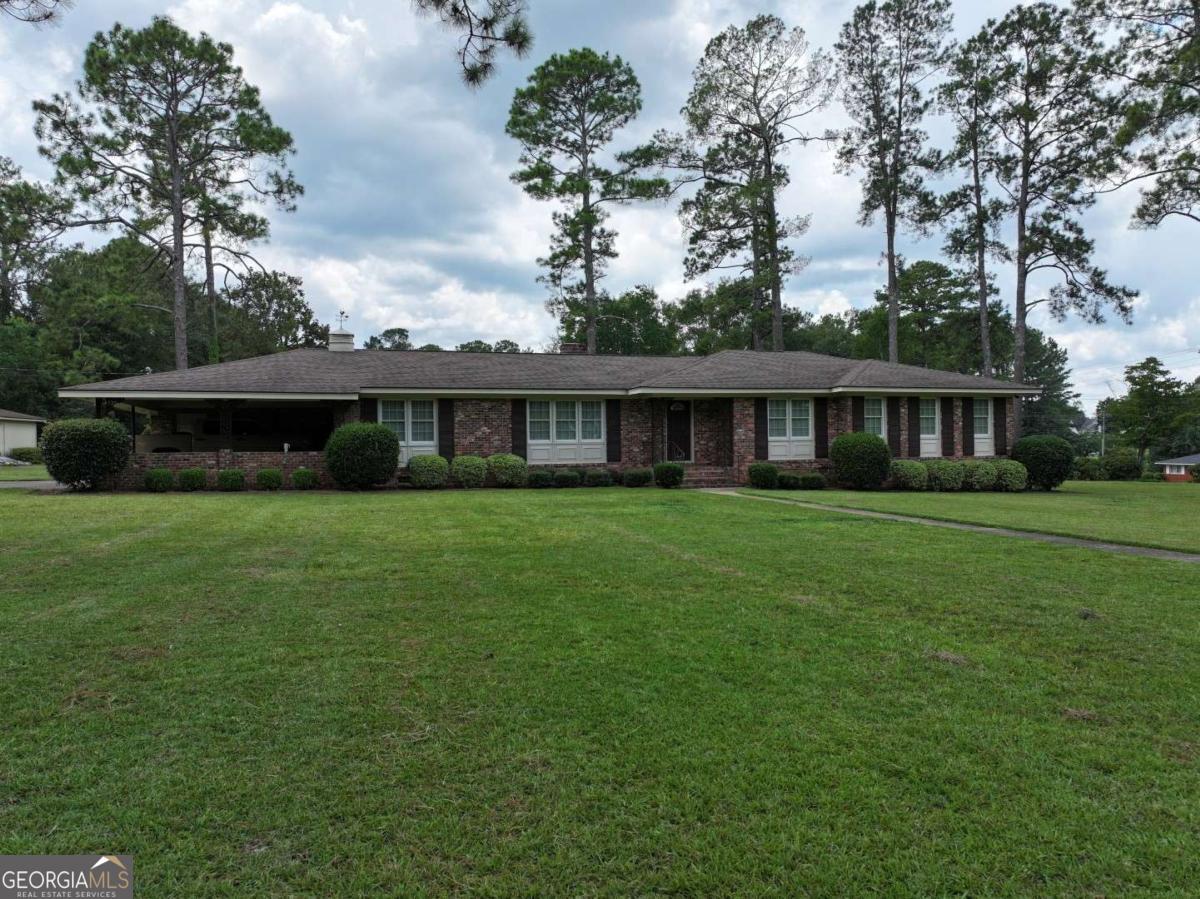 16 Woodlawn Drive Blakely GA 39823