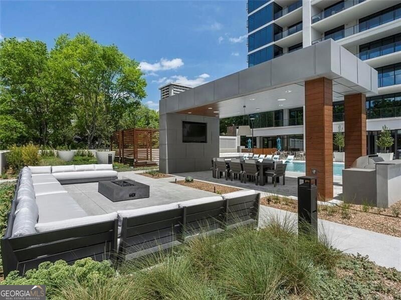 2520 Peachtree Road W Atlanta GA 30305