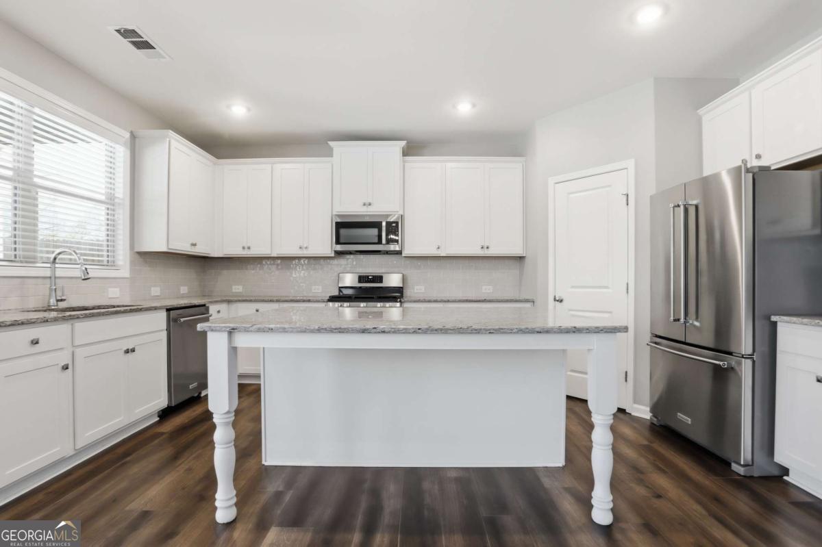 5975 Park Bay Court Flowery Branch GA 30542