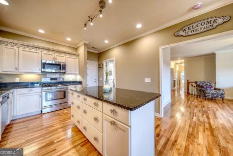 883 Ramey Mountain Road Hiawassee GA 30546