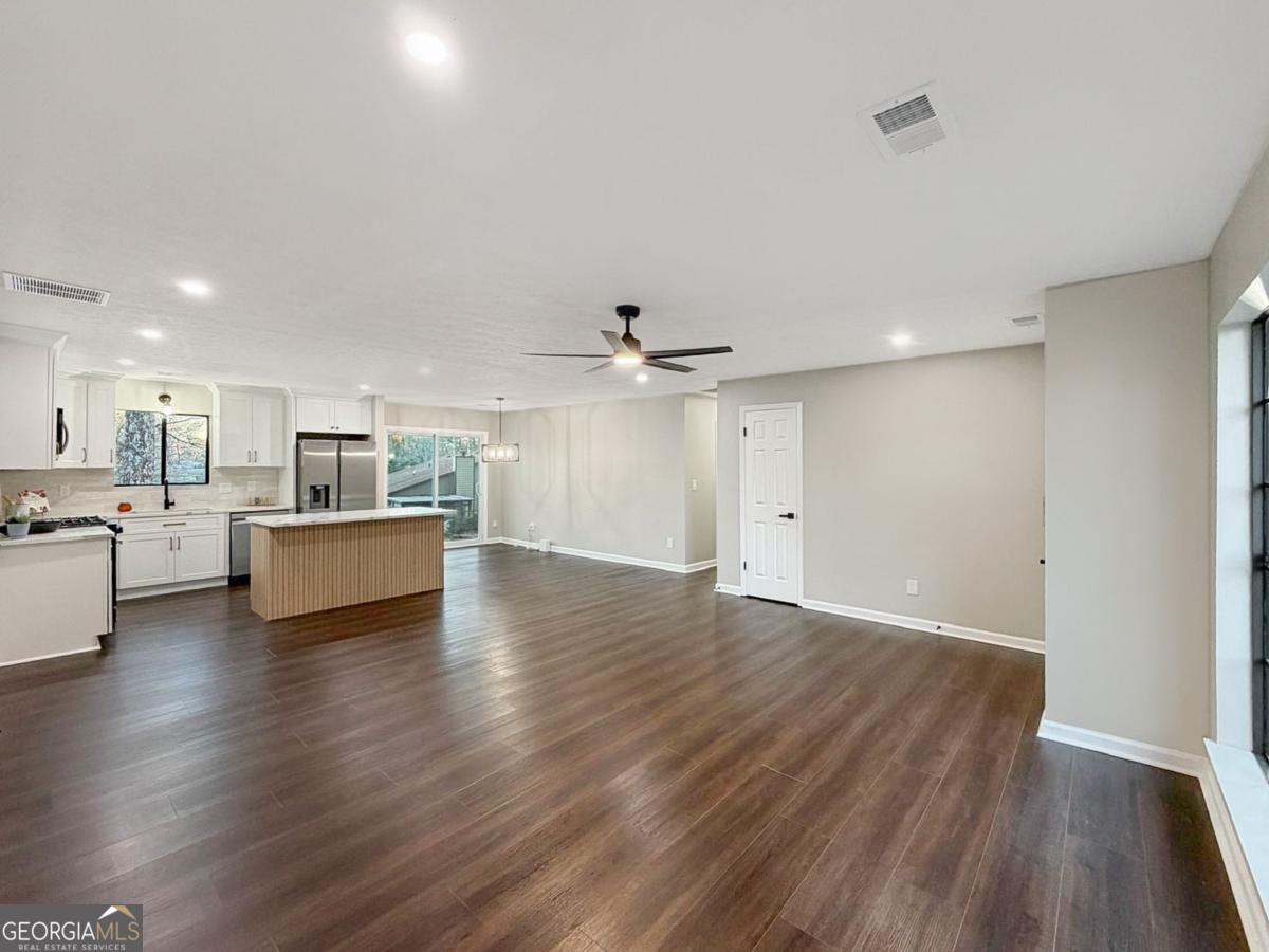 8198 Winewood Court Riverdale GA 30274