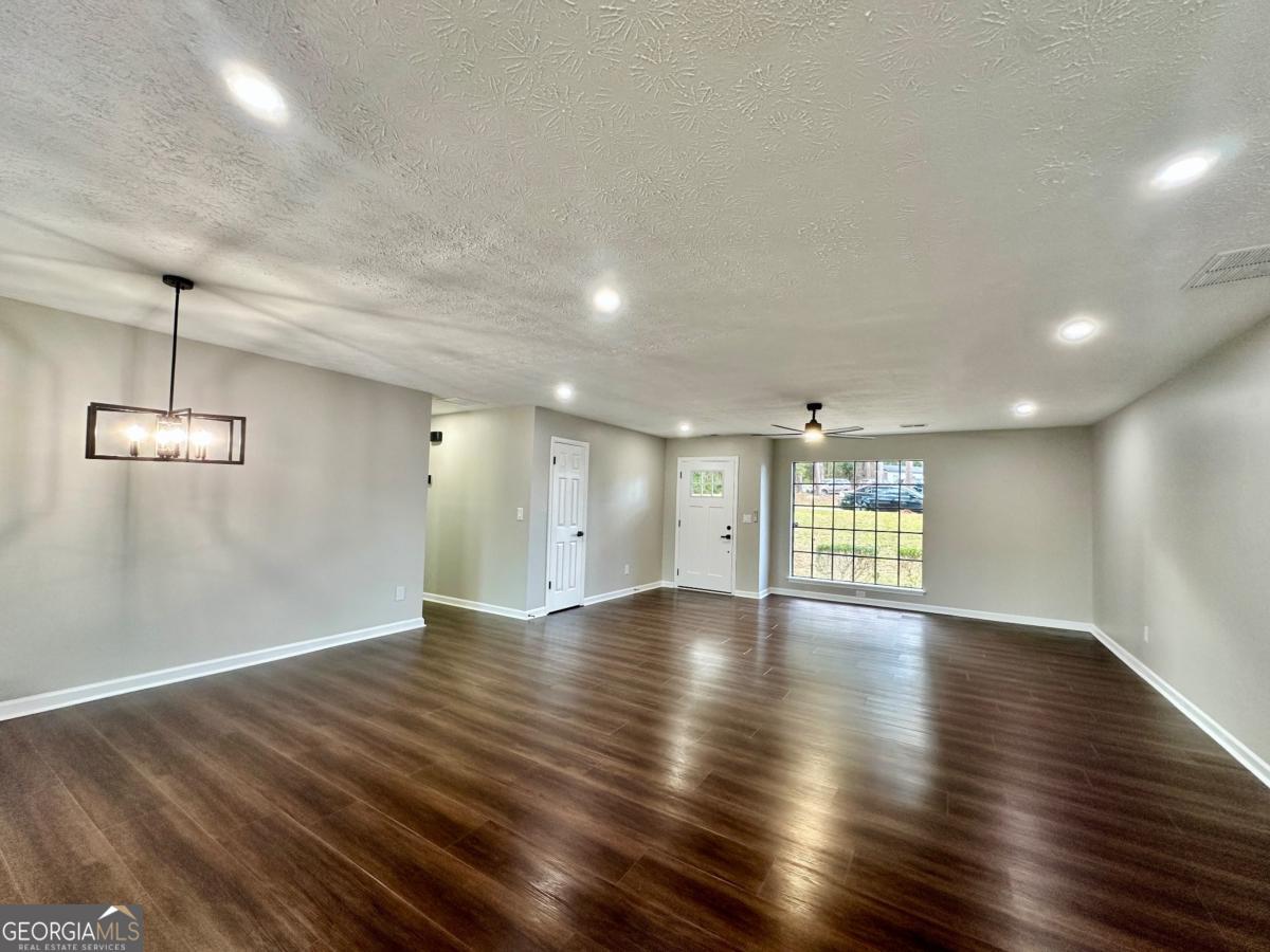 8198 Winewood Court Riverdale GA 30274