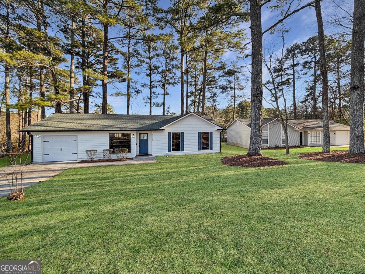 8198 Winewood Court Riverdale GA 30274