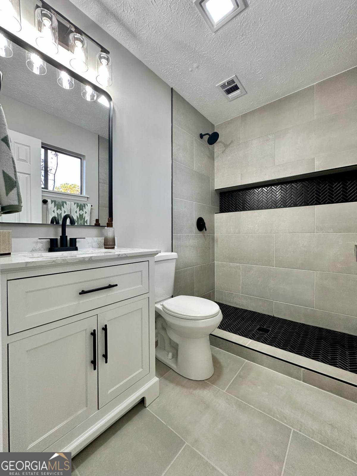 8198 Winewood Court Riverdale GA 30274