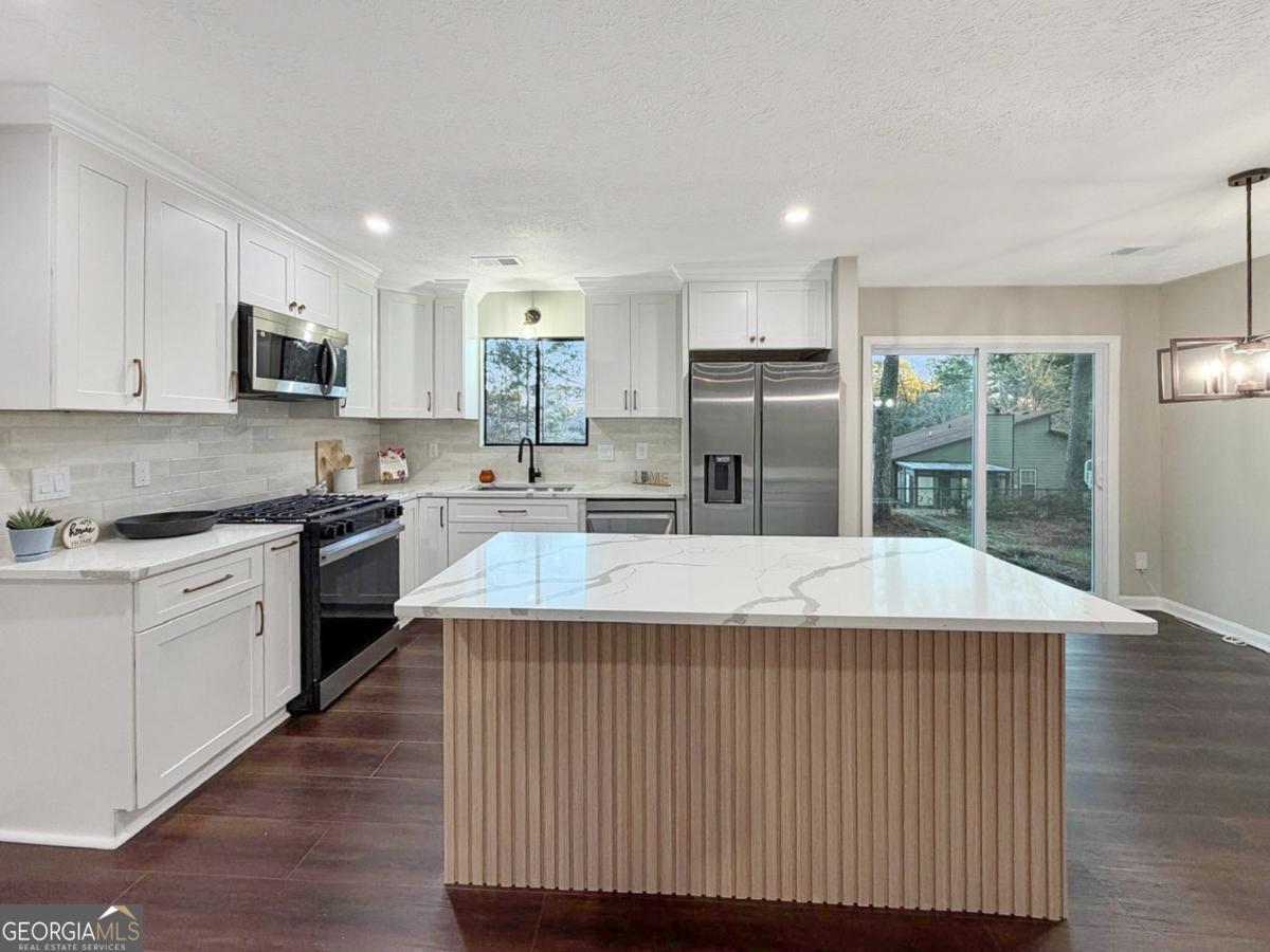 8198 Winewood Court Riverdale GA 30274