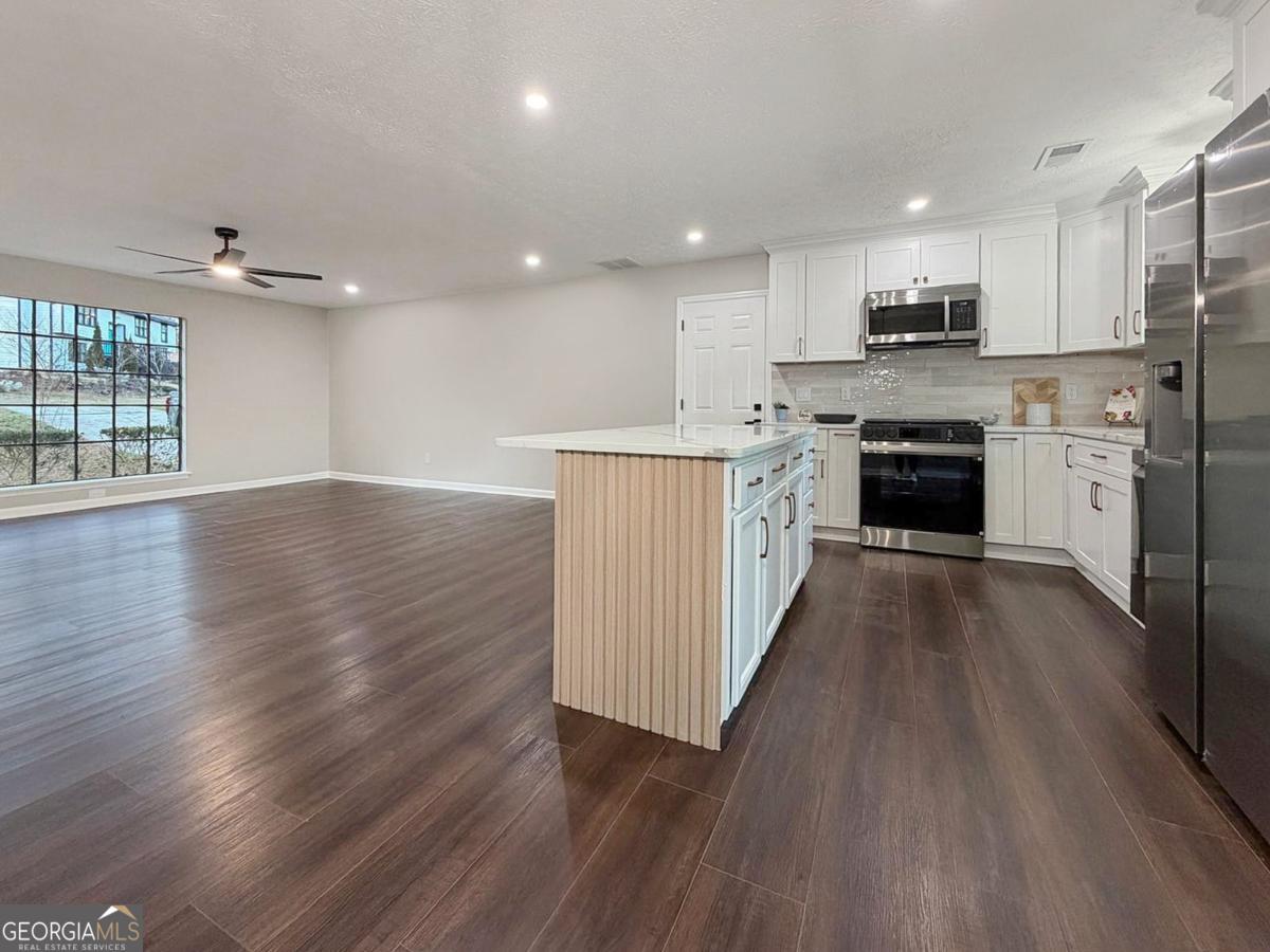 8198 Winewood Court Riverdale GA 30274