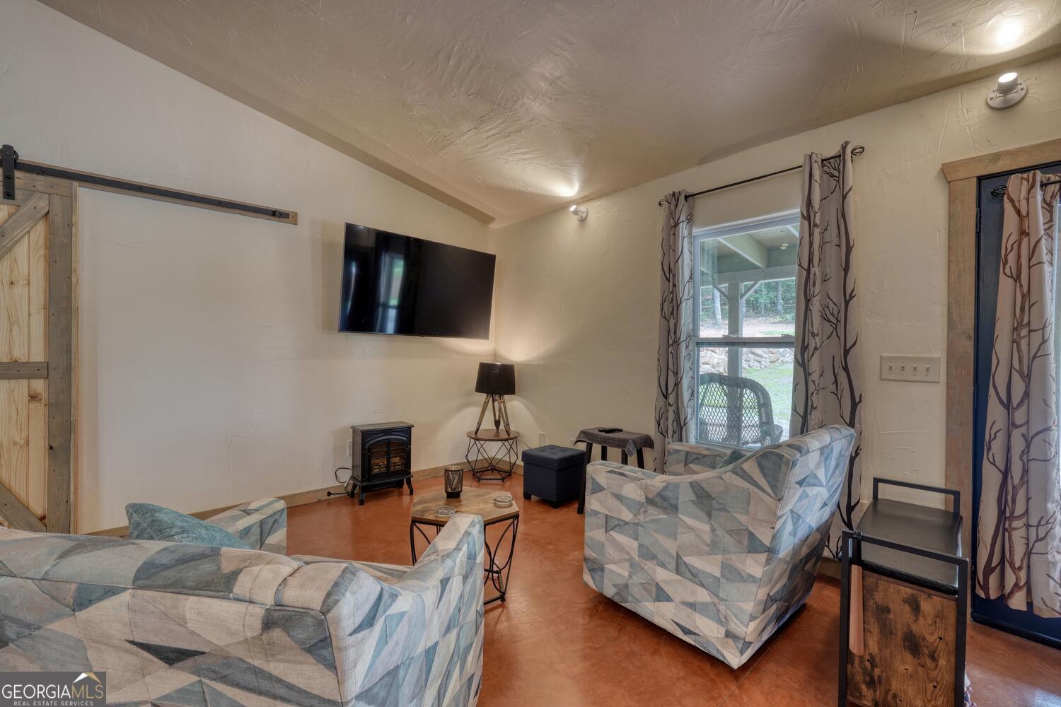 1529 Cedar View Hiawassee GA 30546
