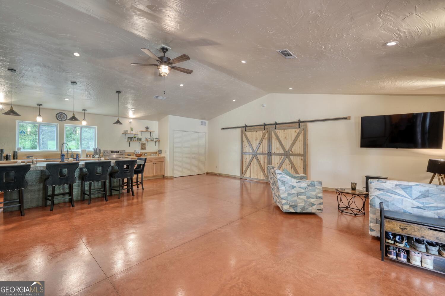 1529 Cedar View Hiawassee GA 30546