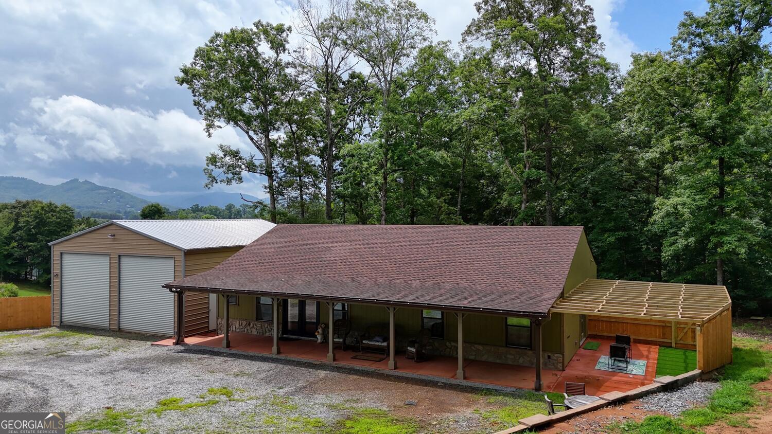 1529 Cedar View Hiawassee GA 30546