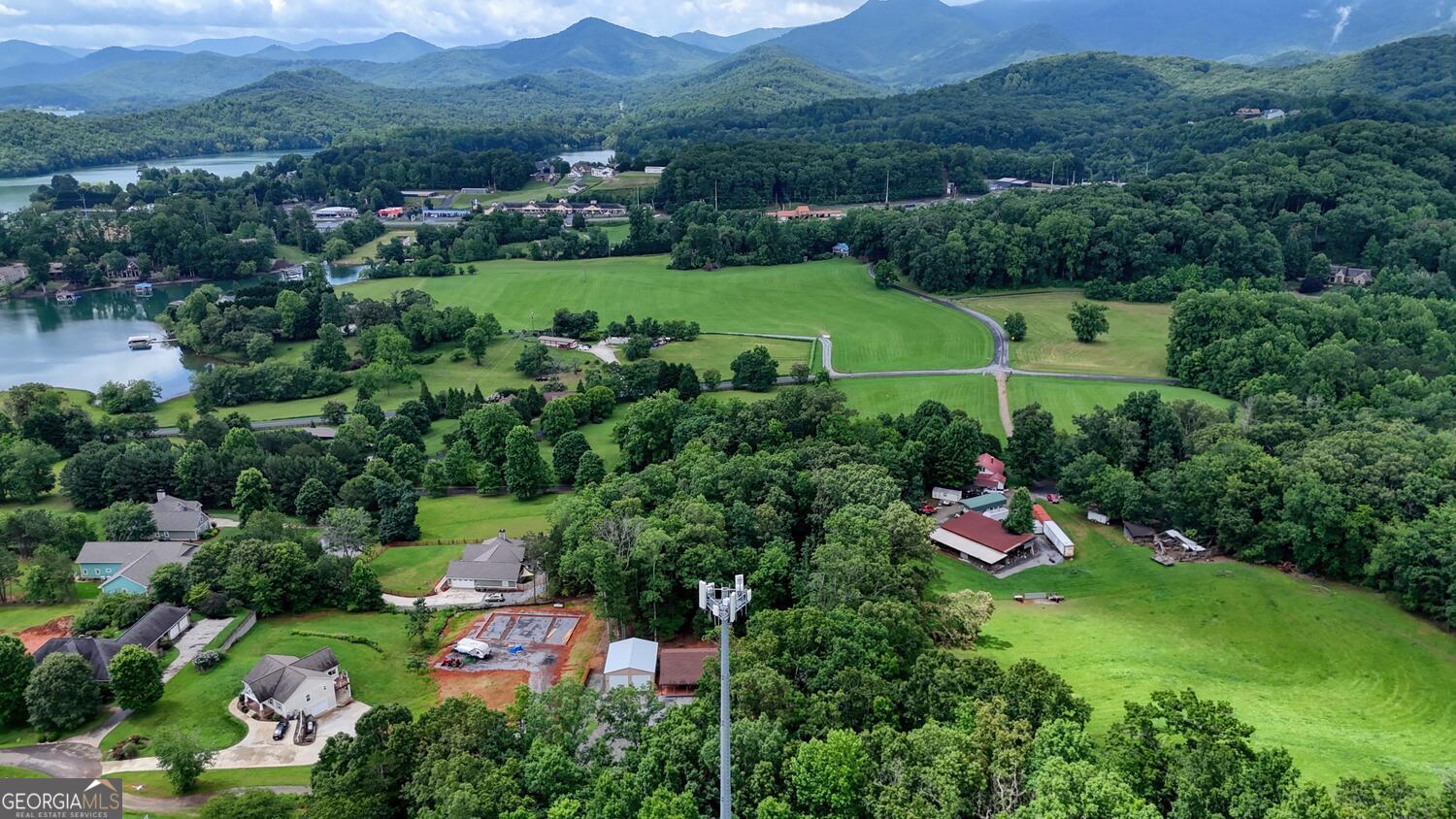 1529 Cedar View Hiawassee GA 30546