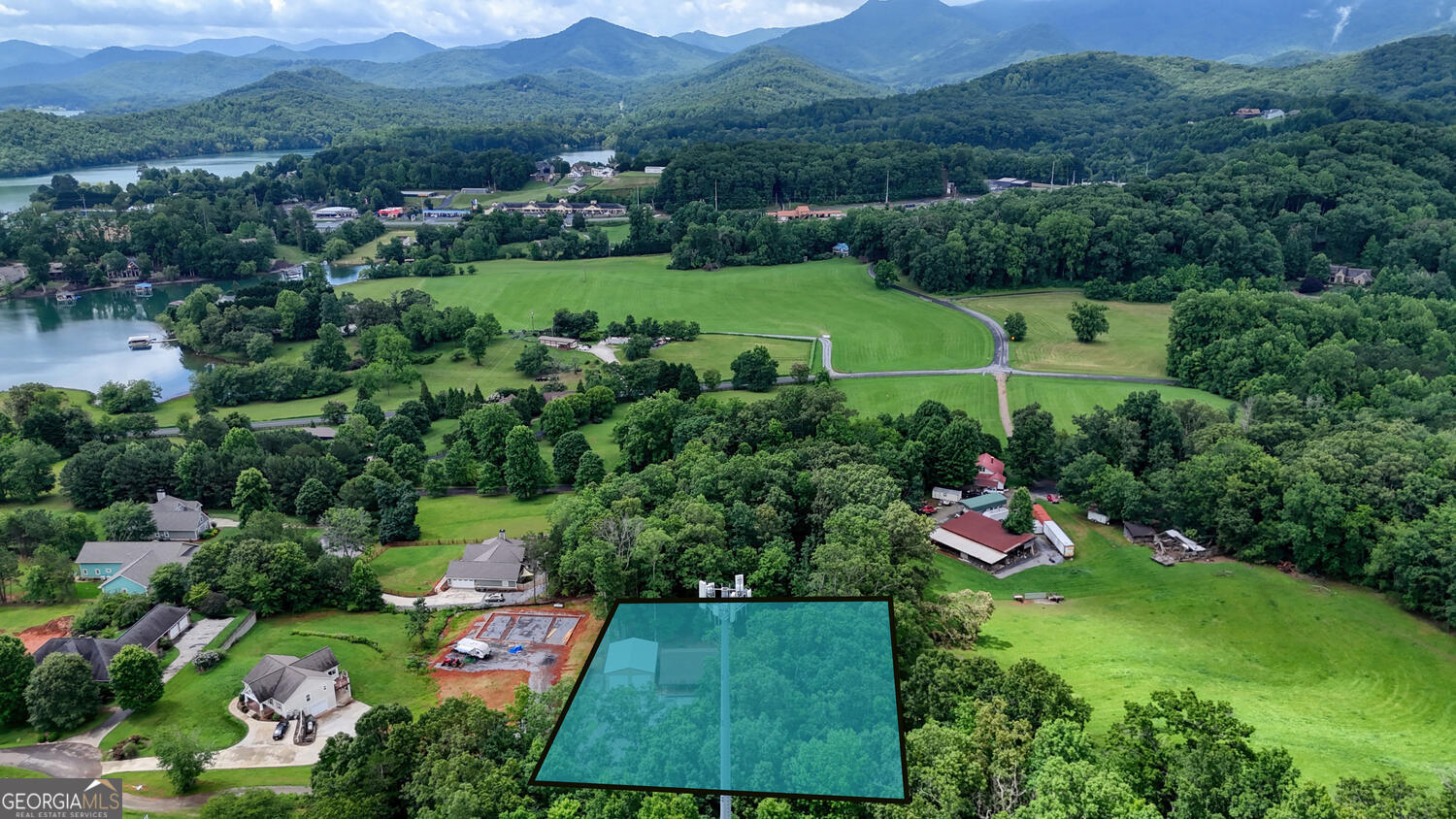 1529 Cedar View Hiawassee GA 30546