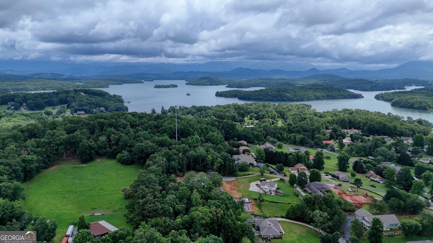 1529 Cedar View Hiawassee GA 30546