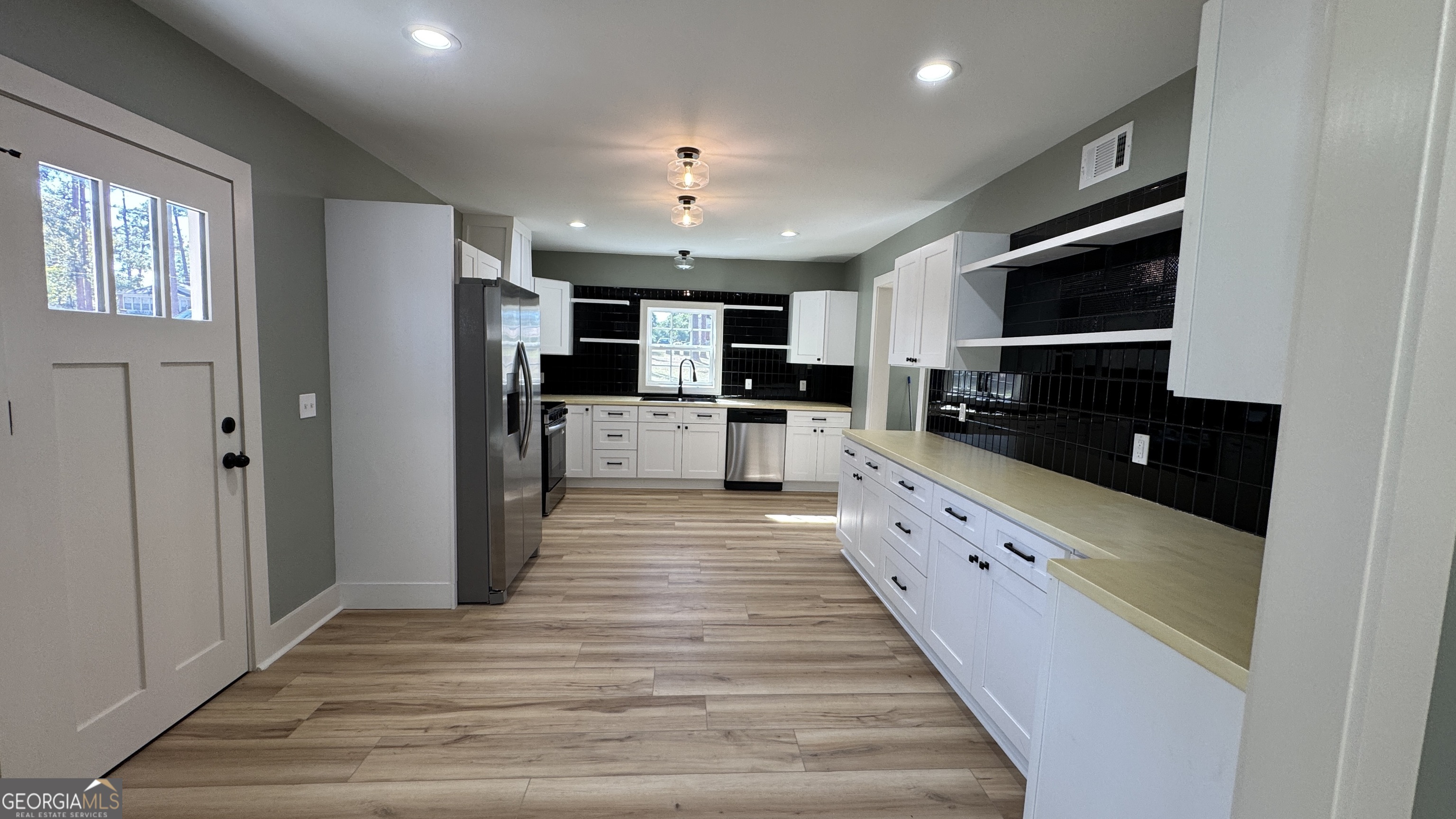 306 W Wesley Avenue Lyons GA 30436