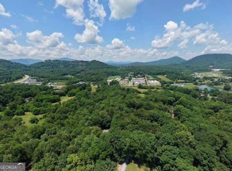 14 B Breezewood Village Hiawassee GA 30546