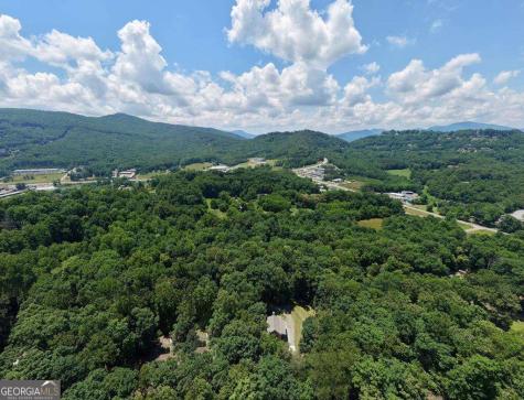 14 B Breezewood Village Hiawassee GA 30546