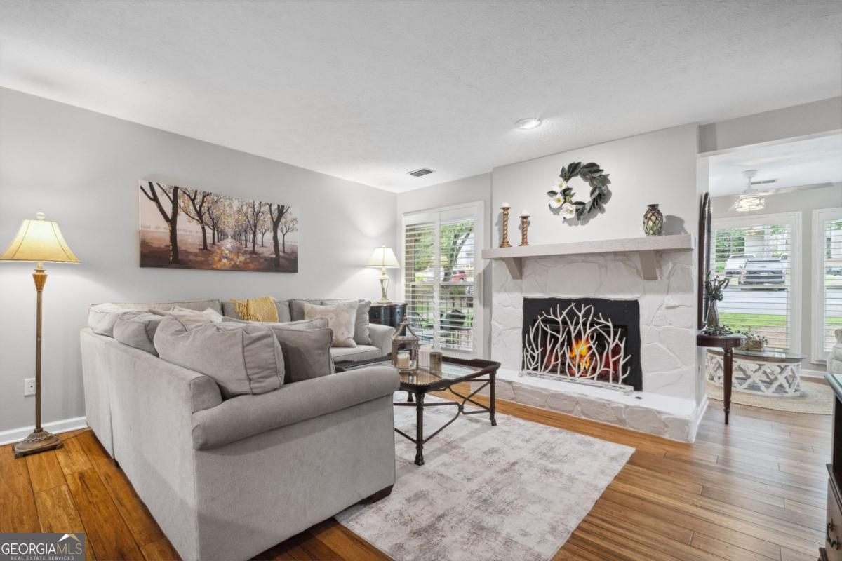 3408 Lake Pointe Circle Roswell GA 30075