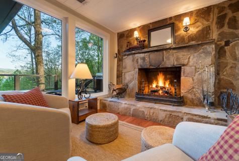 2814 & 2816 Laurel Lodge Road Clarkesville GA 30523