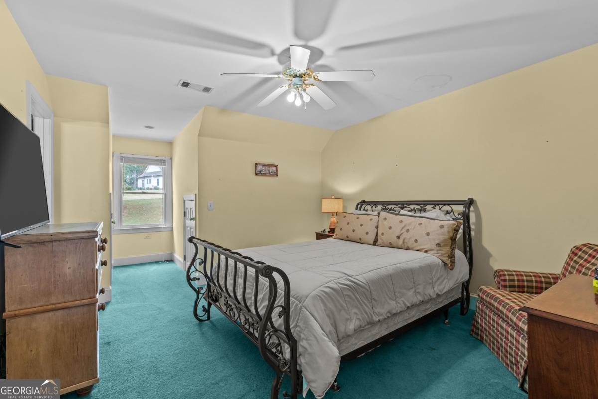 1651 Lighthouse Circle Greensboro GA 30642