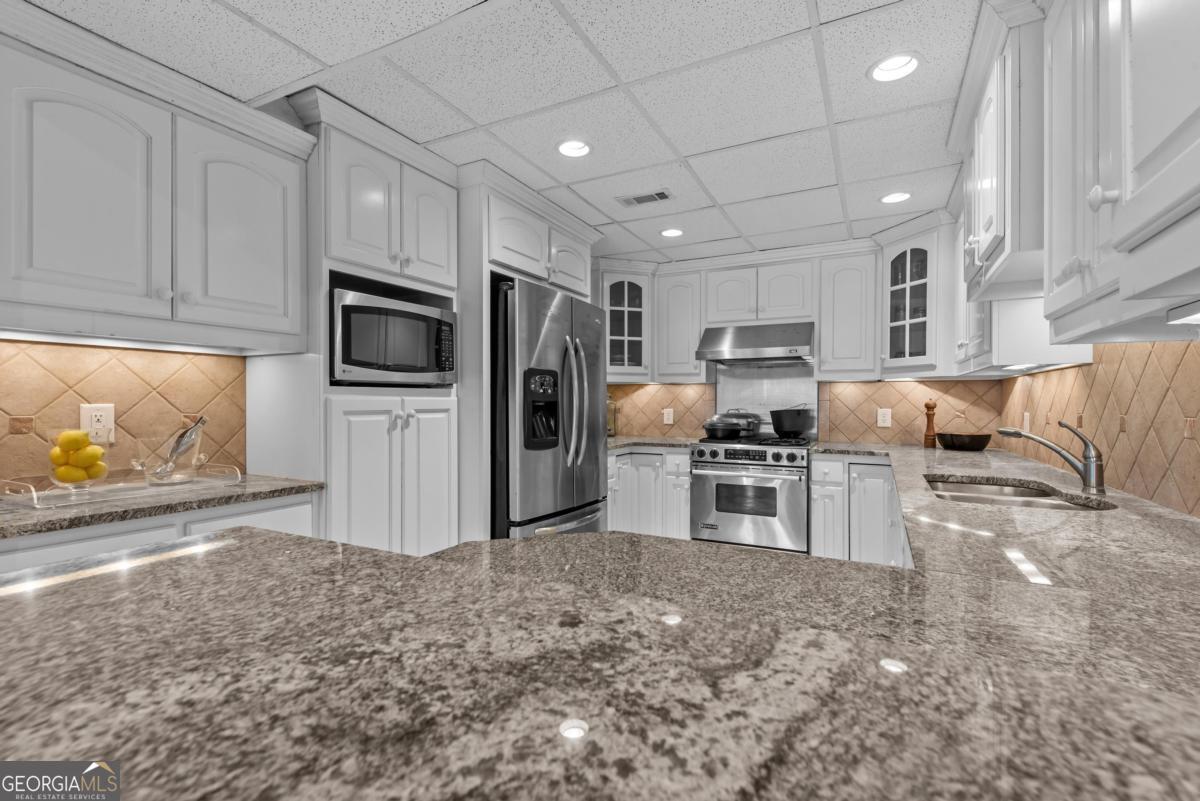 1651 Lighthouse Circle Greensboro GA 30642