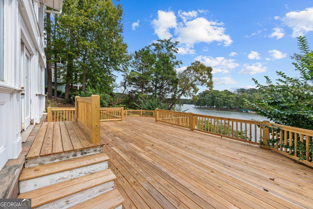 1651 Lighthouse Circle Greensboro GA 30642