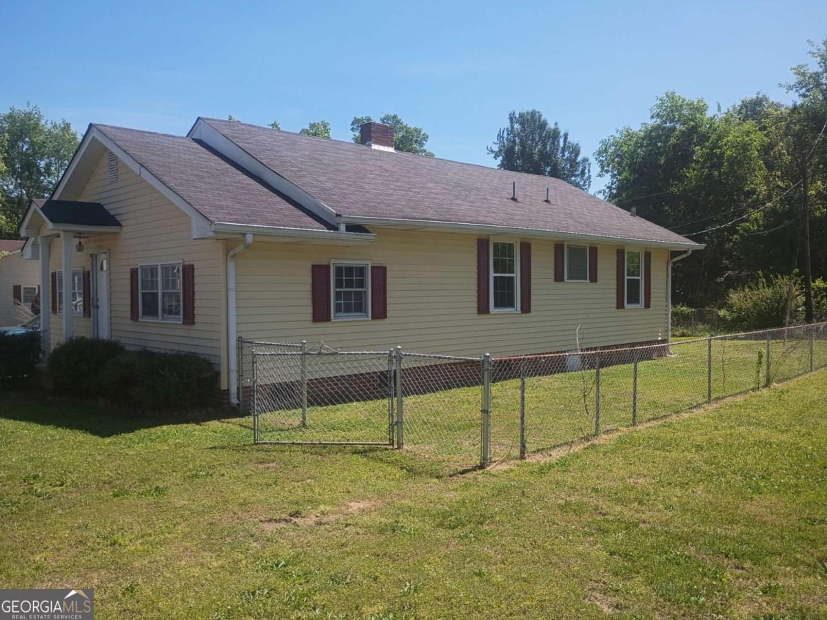 75 3rd Shannon Street NE Rome GA 30161