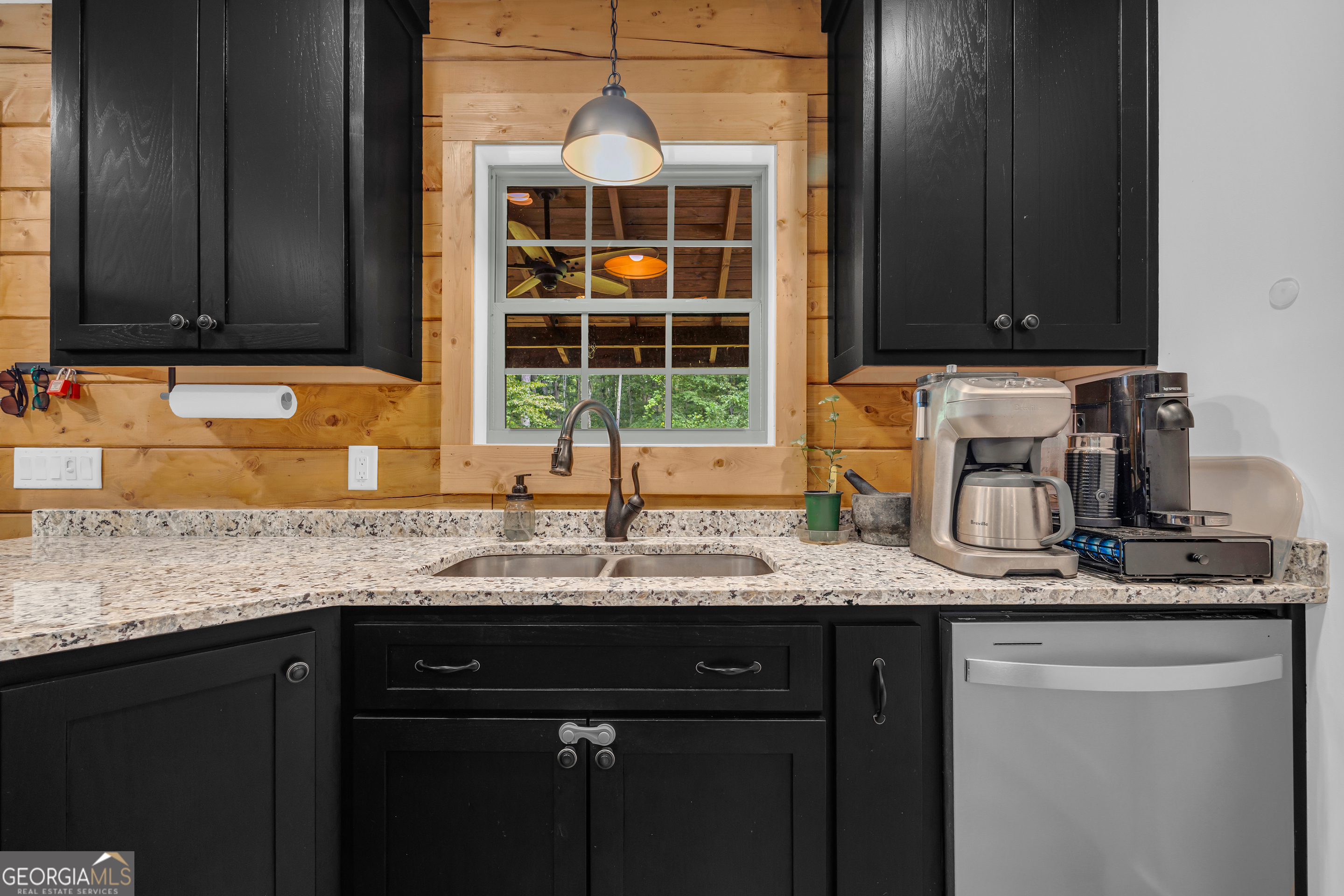 280 Shore Crest Drive Martin GA 30557