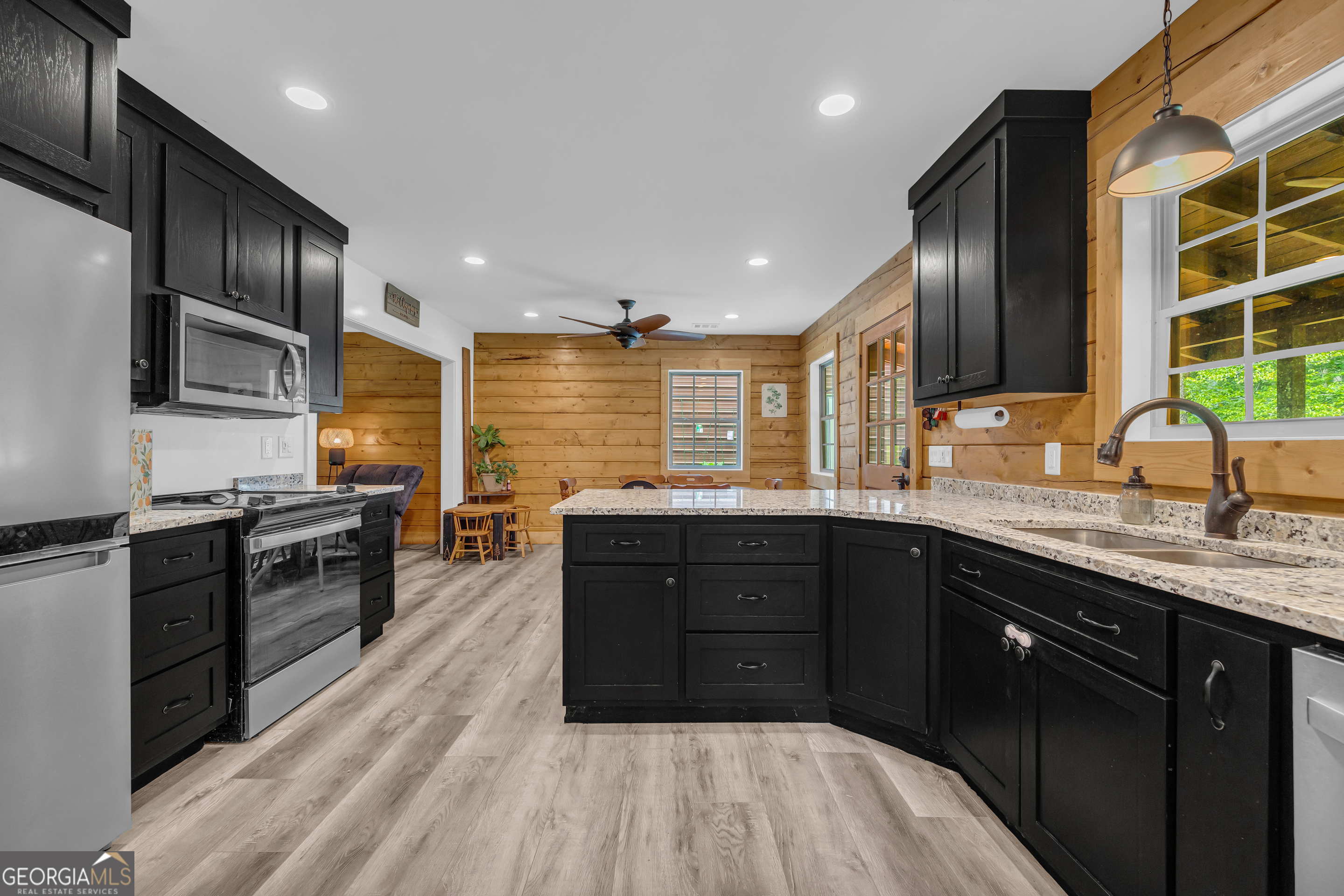 280 Shore Crest Drive Martin GA 30557
