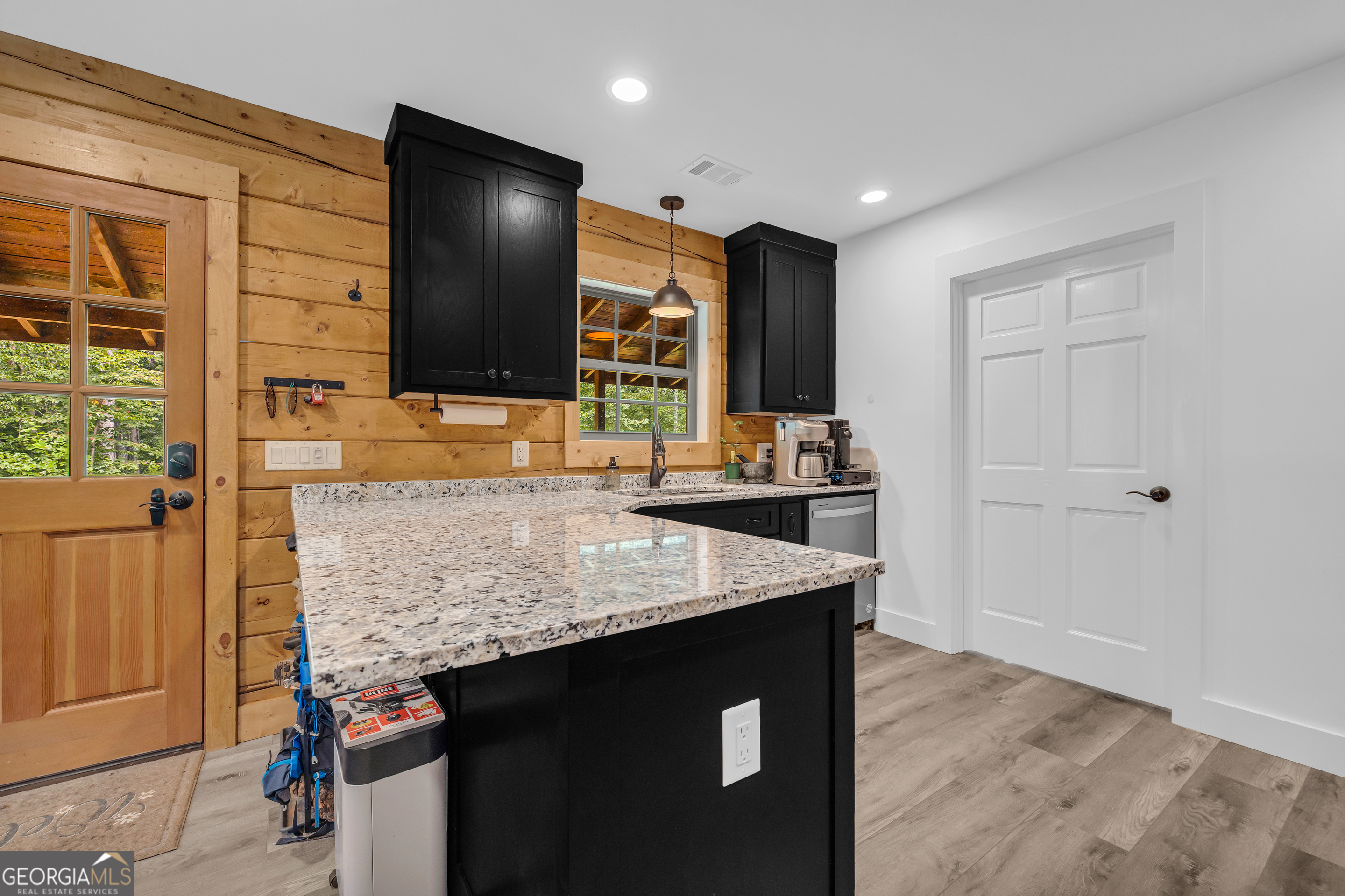 280 Shore Crest Drive Martin GA 30557