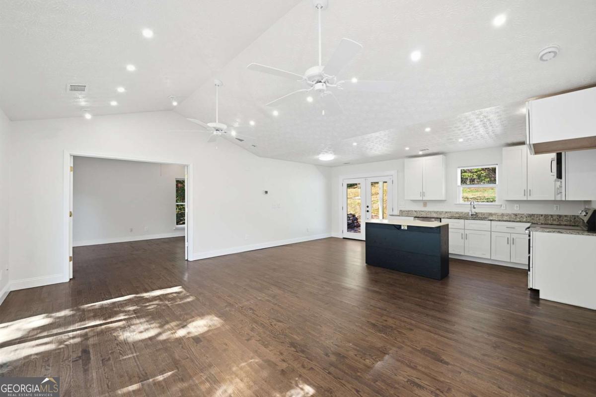 1512 Upper Sassafras Parkway Jasper GA 30143