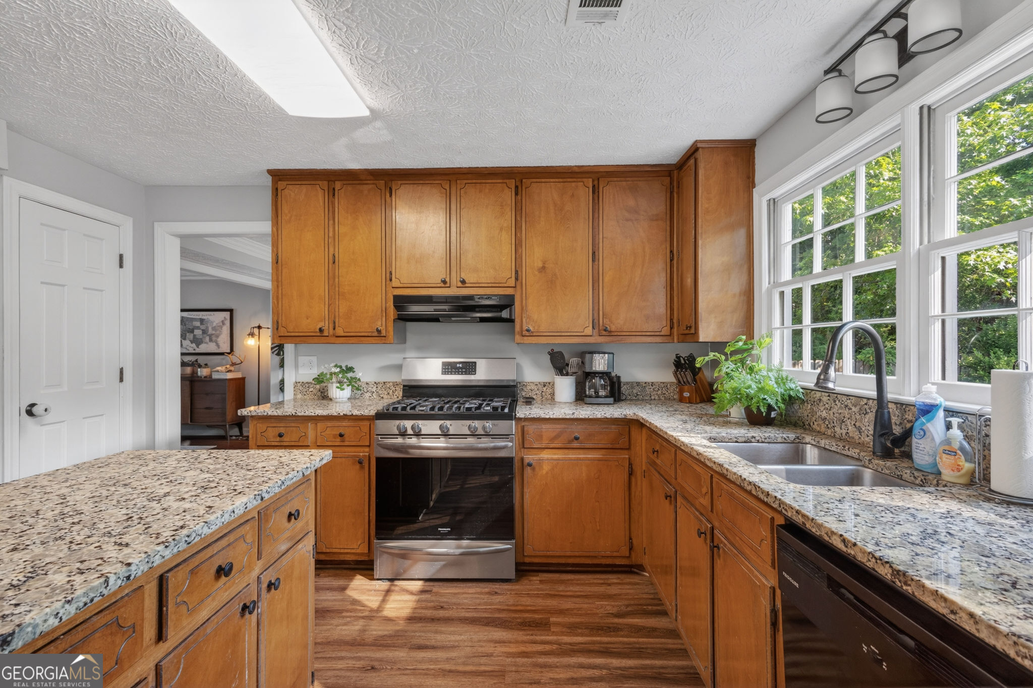 715 Hunters Creek Lane Lawrenceville GA 30043