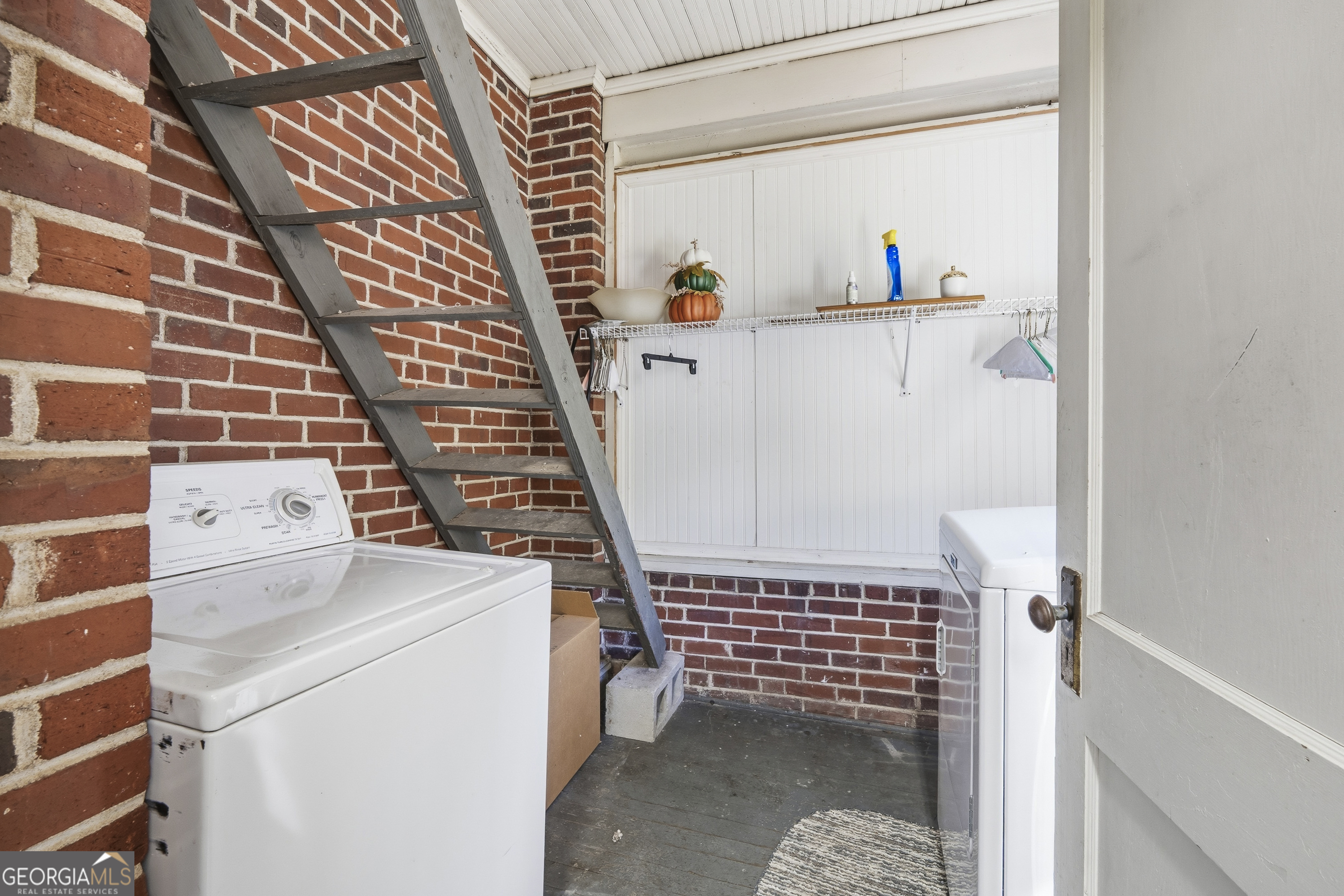 131 E Baldwin Street Milledgeville GA 31061