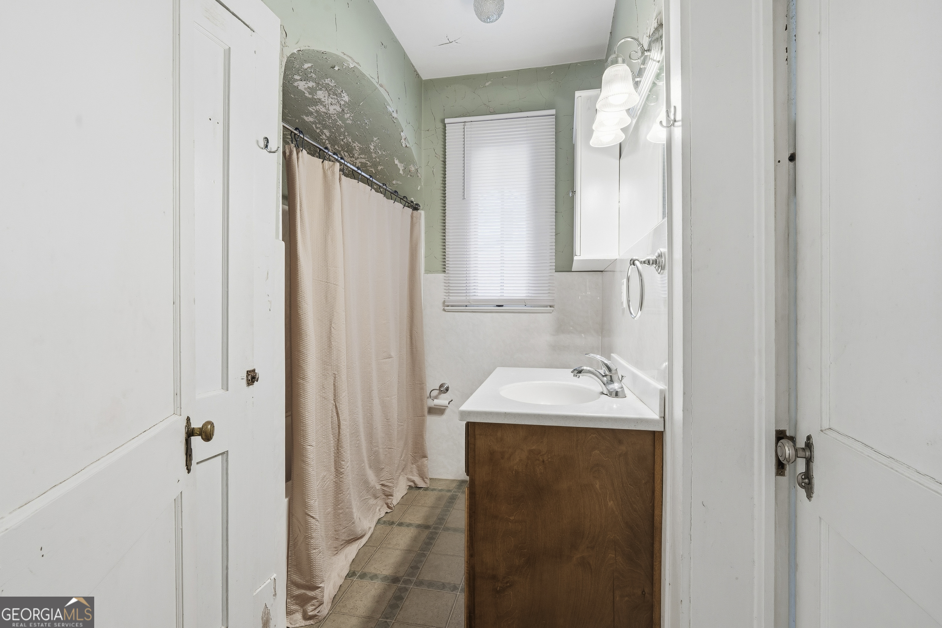 131 E Baldwin Street Milledgeville GA 31061