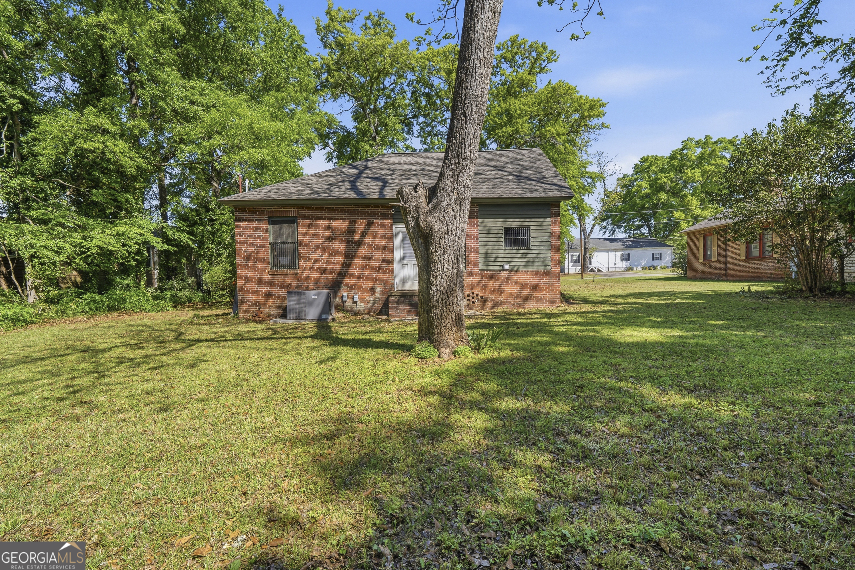 131 E Baldwin Street Milledgeville GA 31061
