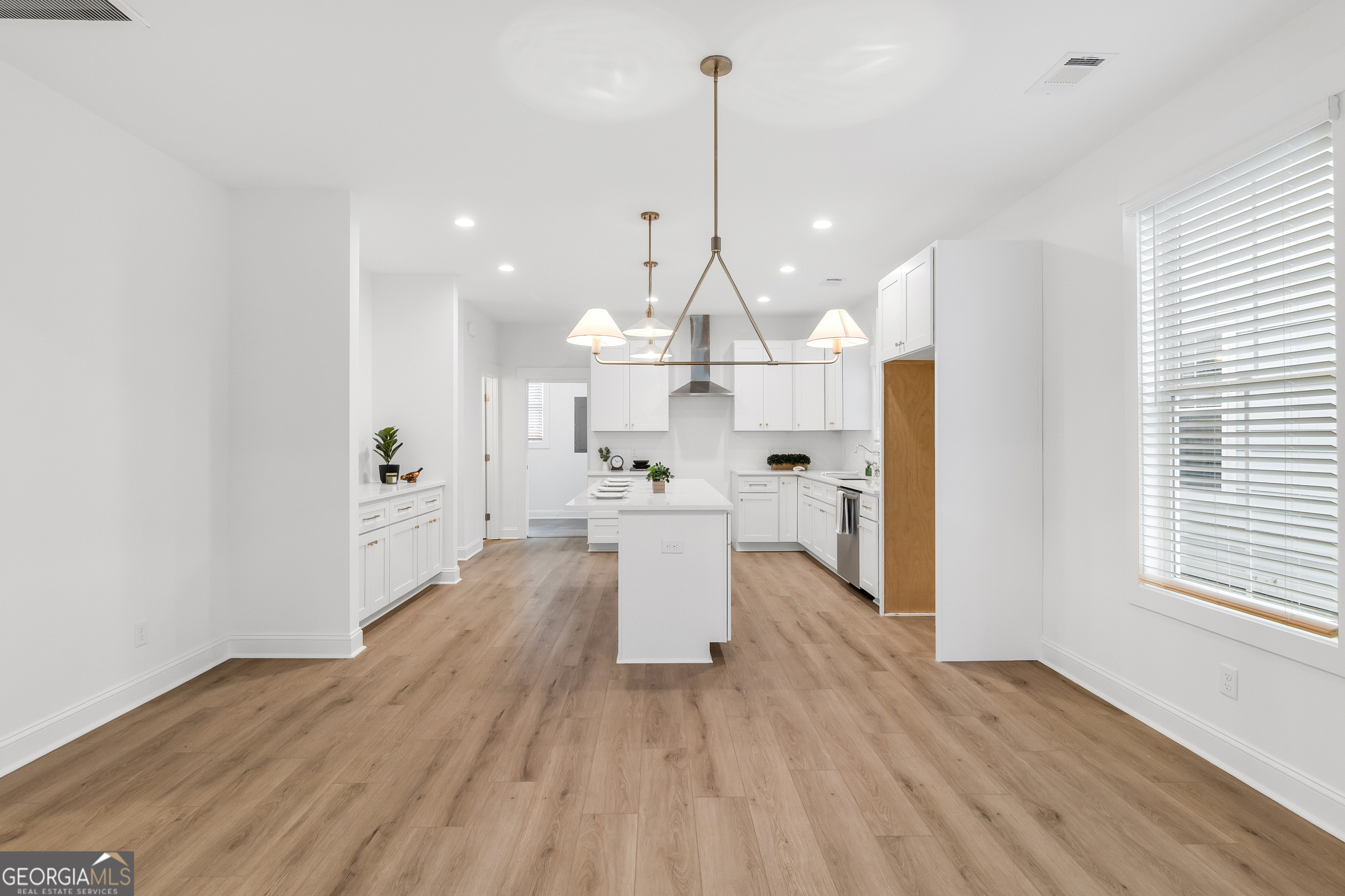 1207 E 34th Street Savannah GA 31404