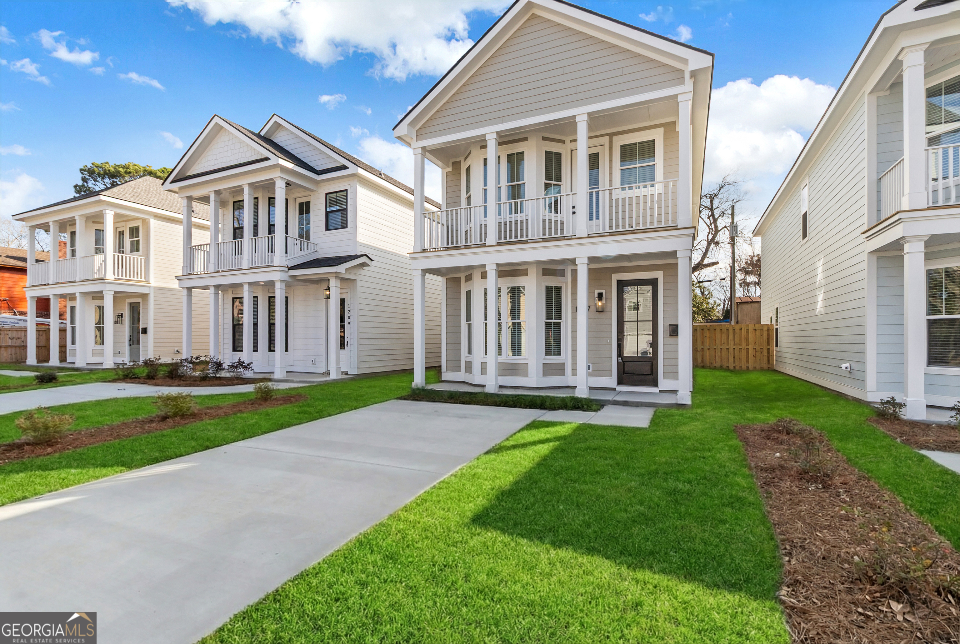 1207 E 34th Street Savannah GA 31404