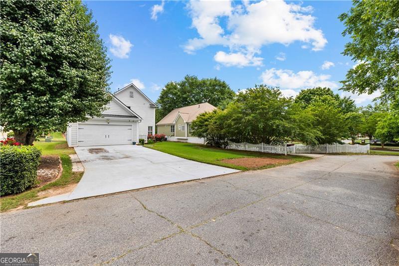 8 Pecan Trace Newnan GA 30265