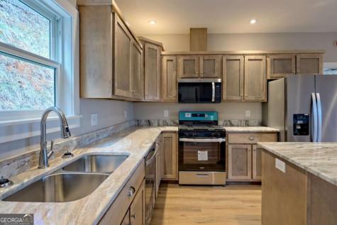 1378 Summit Trail Hiawassee GA 30546