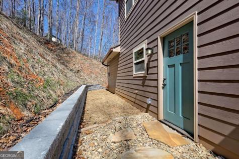 1378 Summit Trail Hiawassee GA 30546