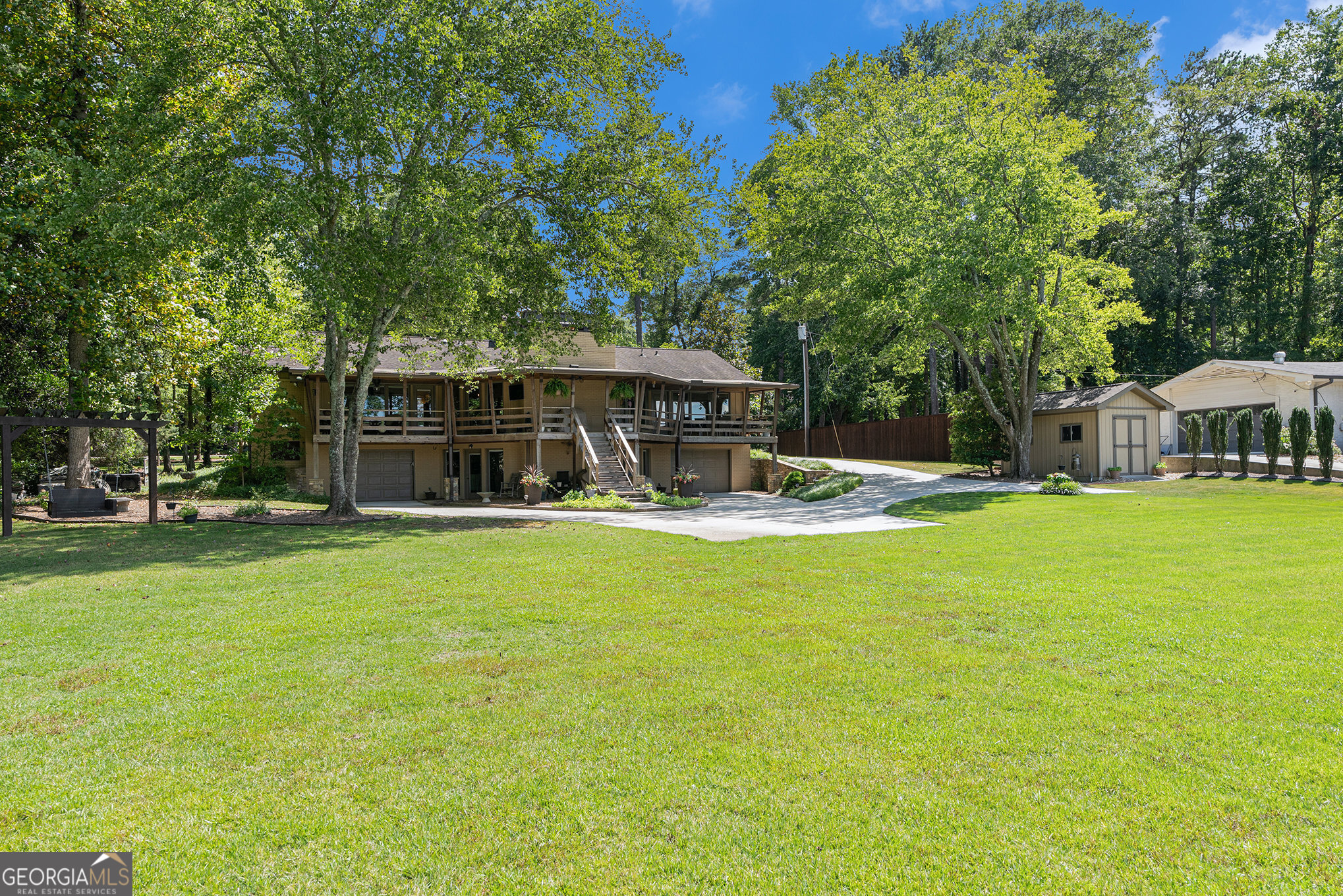 2484 Emerald Drive Jonesboro GA 30236
