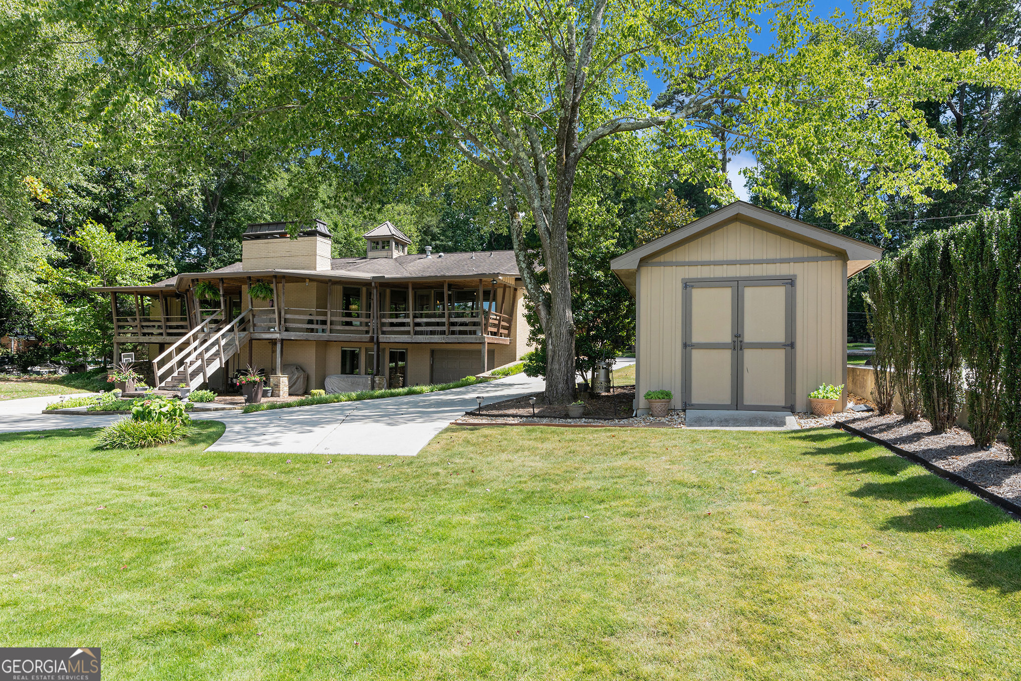 2484 Emerald Drive Jonesboro GA 30236