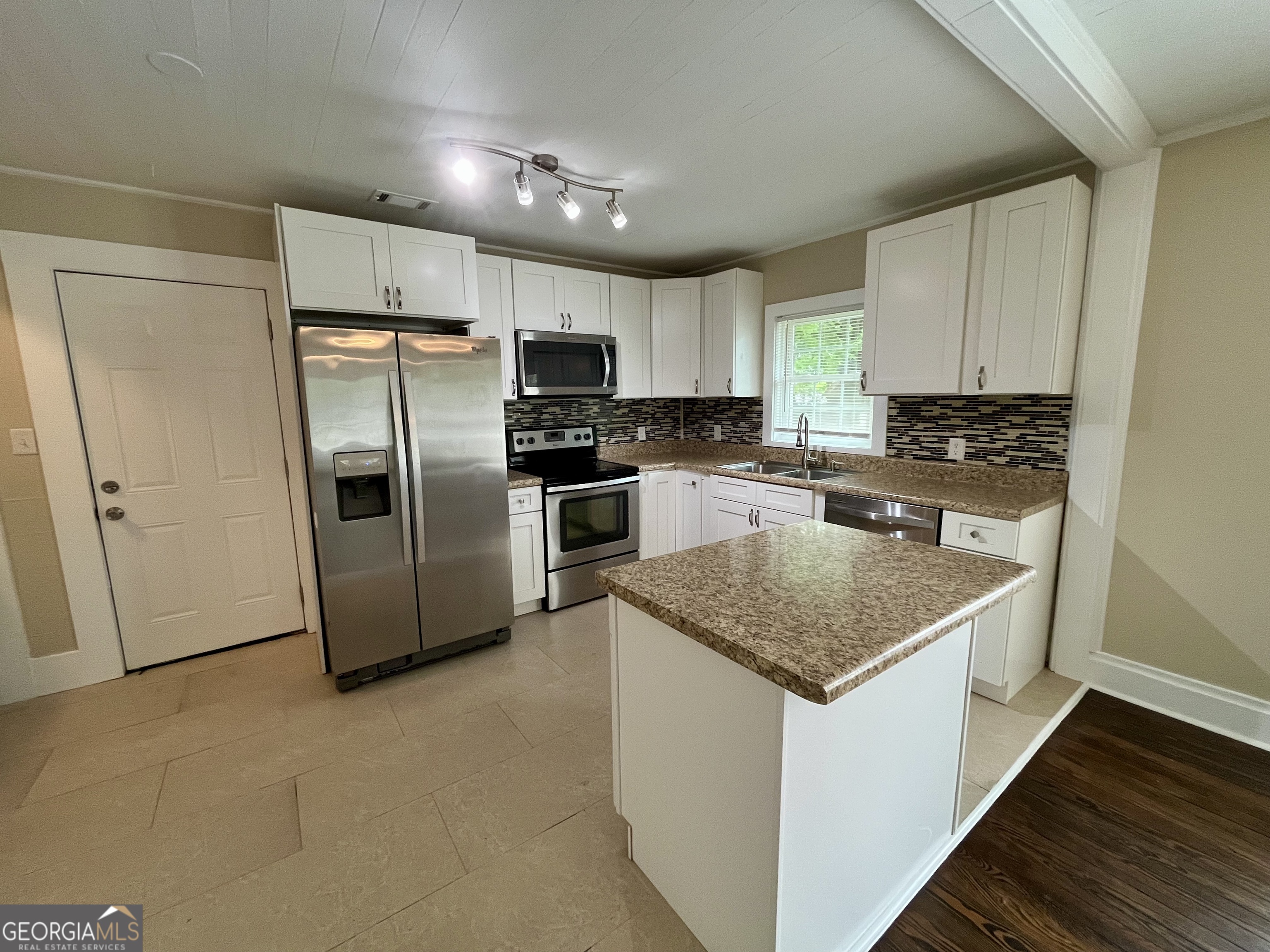 221 Bellview Street Winder GA 30680
