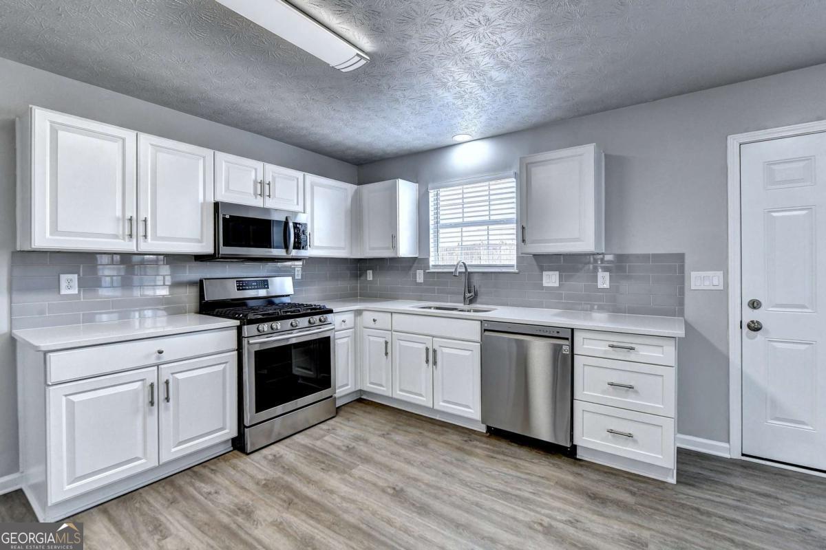 3184 English Ivy Lane Buford GA 30519