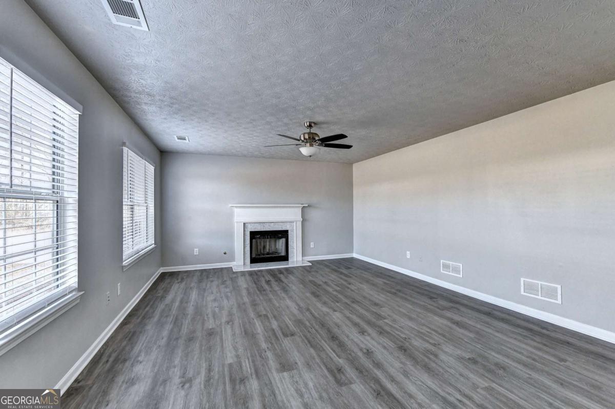 3184 English Ivy Lane Buford GA 30519