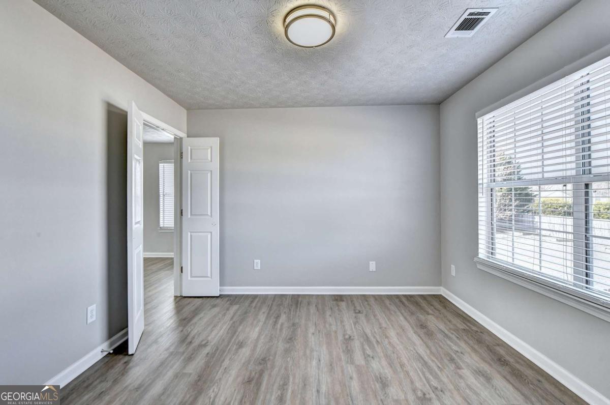 3184 English Ivy Lane Buford GA 30519