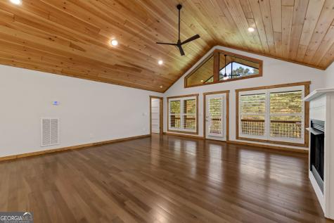 105 Loftis Mtn Road Blairsville GA 30512