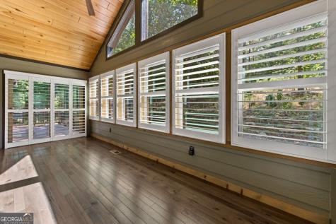 105 Loftis Mtn Road Blairsville GA 30512