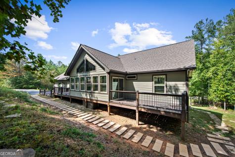 105 Loftis Mtn Road Blairsville GA 30512