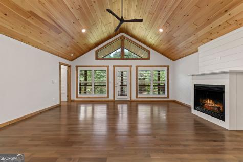 105 Loftis Mtn Road Blairsville GA 30512