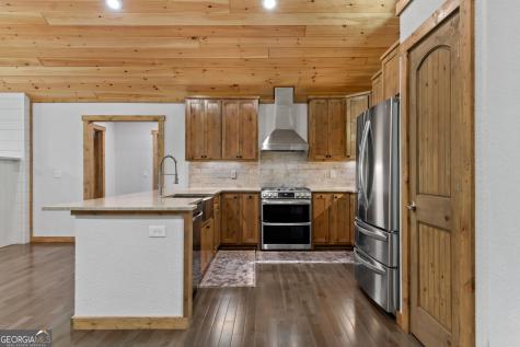 105 Loftis Mtn Road Blairsville GA 30512